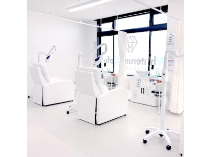 ホワイトニングカフェ徳島沖浜店